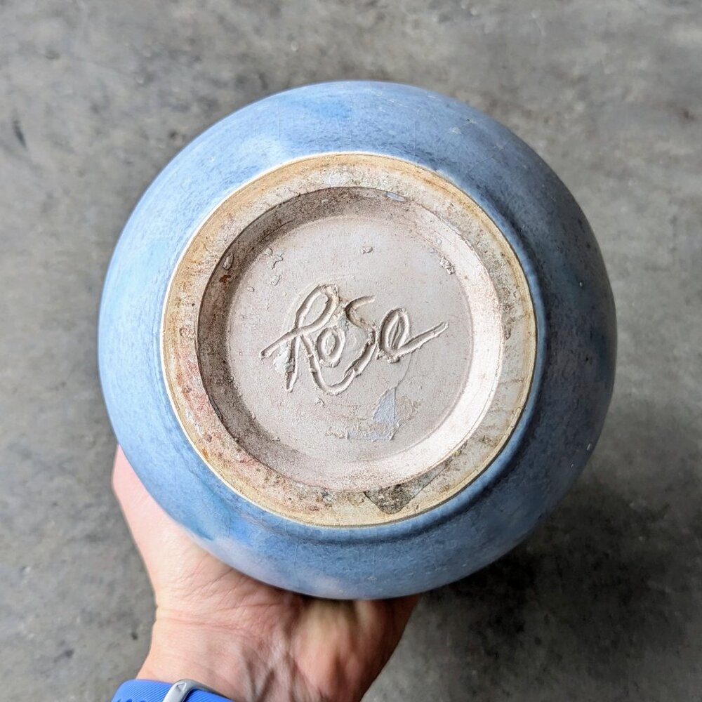 Vintage Cottagecore Shabby Chic Blue Painted Wide Mouth Ceramic Vase - Picture 5 of 6